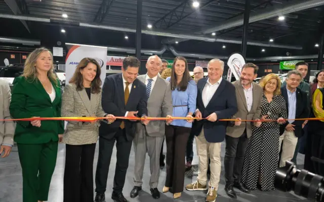 Inauguración de FECIRAUTO en el IFEDI de Ciudad Real, con el alcalde Francisco Cañizares y la concejala Yolanda Torres