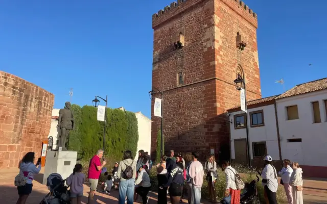 Participantes en la ruta cervantina organizada por la Sociedad Cervantina de Alcázar de San Juan