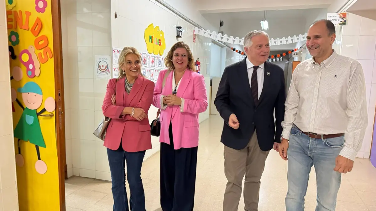 El alcalde de Ciudad Real visita el colegio Santo Tomás de Villanueva para conocer el programa de colaboradores escolares