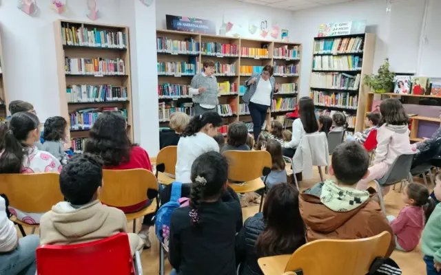 Sesión de cuentacuentos infantil en la Biblioteca Municipal de Herencia