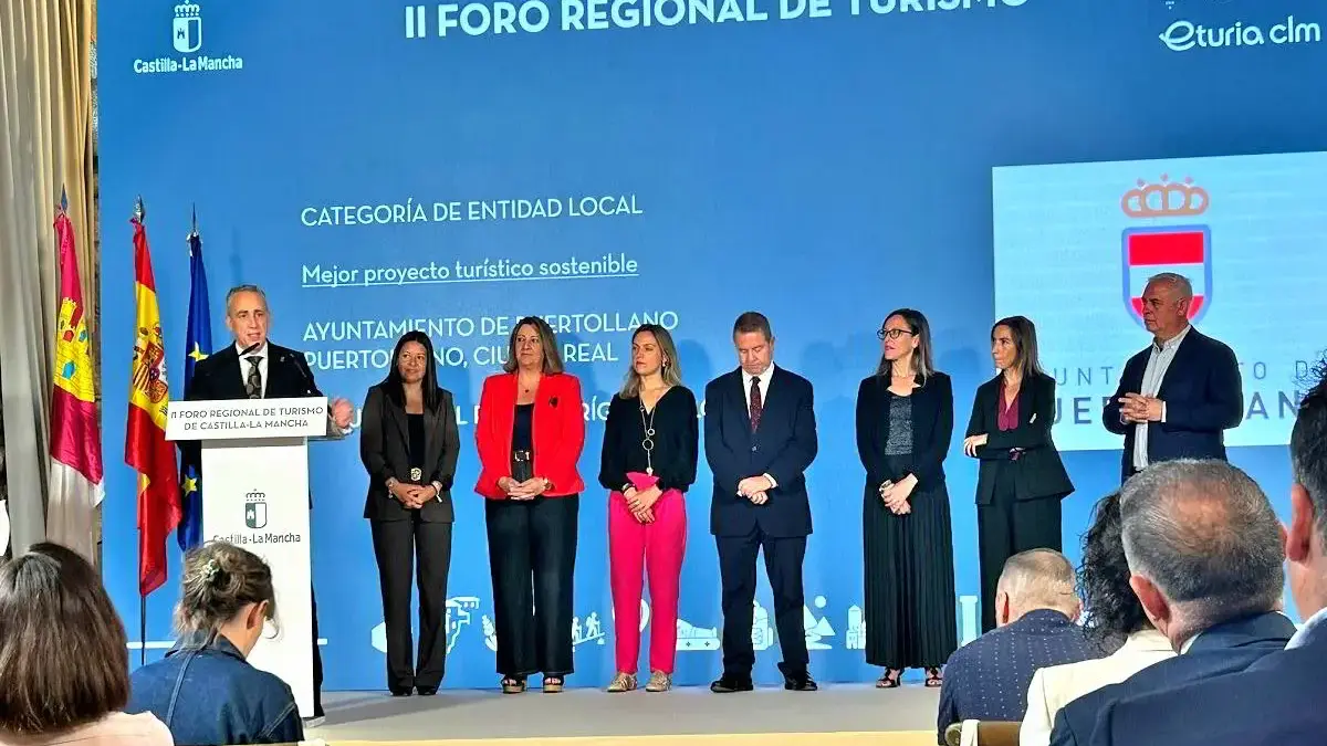 Entrega del reconocimiento a Puertollano como mejor Proyecto Turístico Sostenible